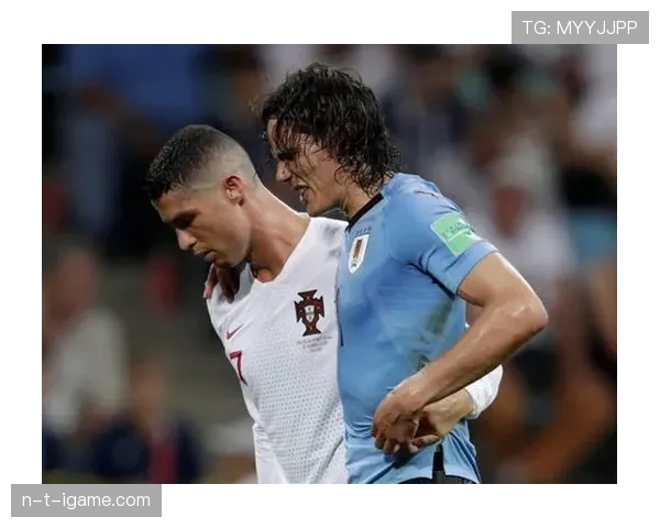 卡瓦尼训练完还在路边摊吃烤肉？这自律人设有点扛不住啊